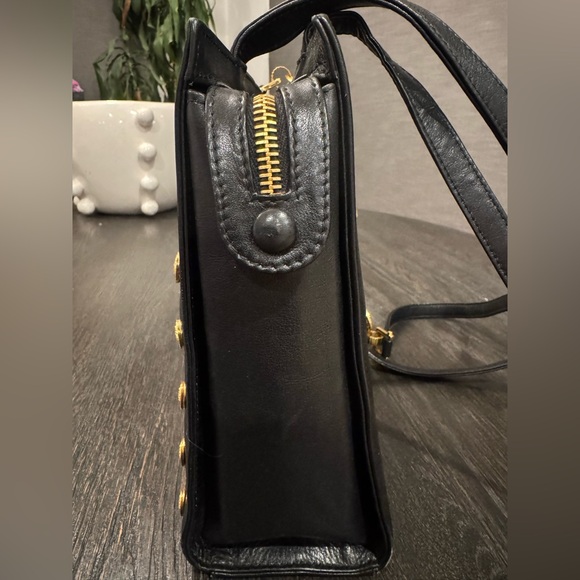 1990s Gianni Versace Couture Medallion Black leather Chain Bag - Picture 7 of 12